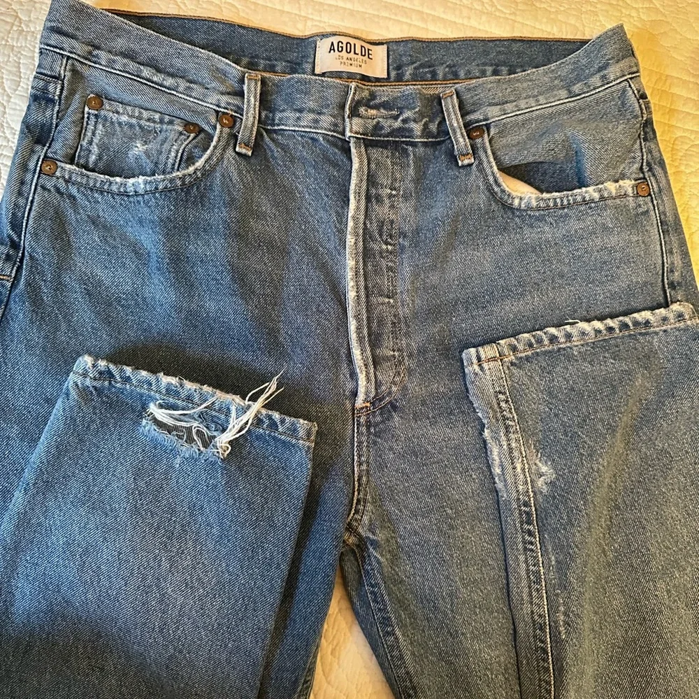 Agolde Straight Leg Jeans in Medium Blue Wash - Picture 6 of 11